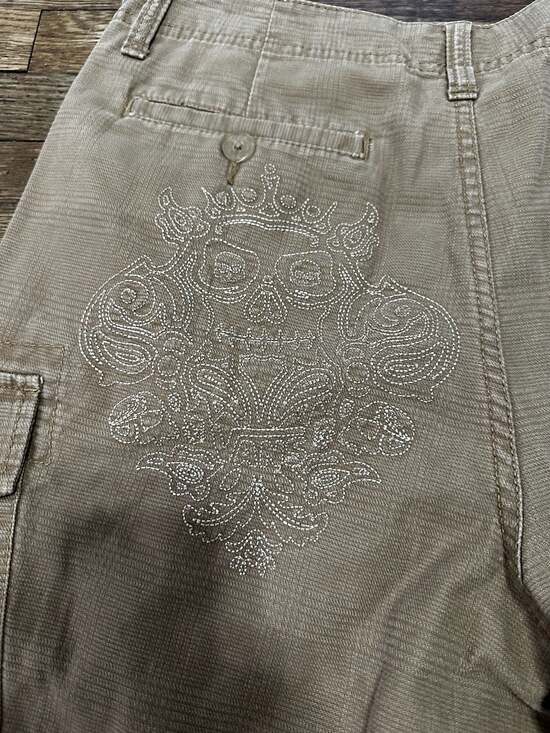 Vans Other - Vans Size 32 Tan Brown Embroidered Skull Pocket Skater Cargo Shorts Textured